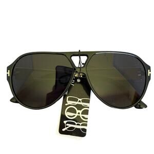 NWT! Women’s Fashion Aviator Sunglasses UV Protection Black & Gold Frame